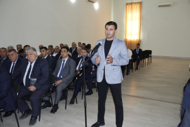 Cəlilabad rayonunda “Azərbaycan Respublikasında kənd təsərrüfatı, balıqçılıq və akvakultura məhsullarının istehsalı və emalı sahələrinin inkişafına dair 2026–2030-cu illər üçün Dövlət Proqramı”nın icrası ilə bağlı müşavirə keçirilib.