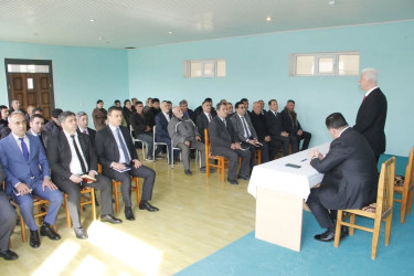 Rafiq Cəlilov Zopun kəndində vətəndaşlarla növbəti səyyar qəbul-görüş keçirib