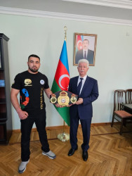 Rayon rəhbəri idmançı Əhəd Həmzəlini qəbul etmişdir