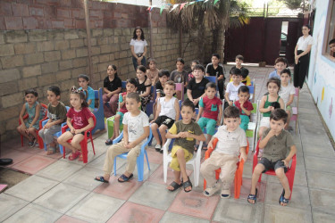 “Nağılların audiovizual təqdimatı” layihəsinin və autizm spektr pozuntuları olan uşaqların valideynləri üçün maarifləndirmə işinin təşkil edilməsi məqsədilə tədbir keçirilib
