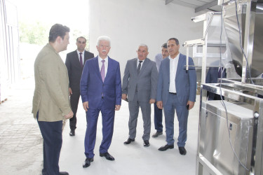 Cəlilabad Rayon İcra Hakimiyyətinin başçısı Rafiq Cəlilov rayonda fəaliyyət göstərən konserv zavodunda istehsal prosesi ilə tanış olub