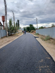 Göytəpə şəhəri Şəhid Yusif Cavadov və İsa Kəlbiyev adına olan küçələrdə asfaltlaşdırma işləri aparılır.