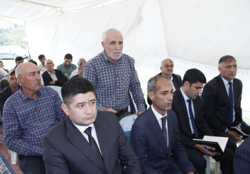 Rafiq Cəlilov növbəti səyyar qəbul-görüşünü Məşədi Hüseynli kənd sakinləri ilə keçirmişdir.