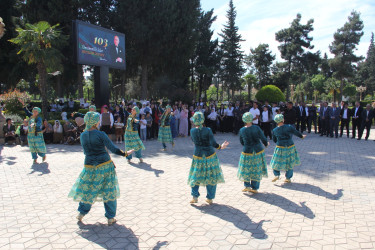 Ümummilli Lider Heydər Əliyevin anadan olmasının 103-cü ildönümünə həsr olunmuş konsert proqramı keçirilmişdir