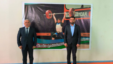 Şəhid Ümüd Qasımzadənin xatirəsinə həsr olunan ağırlıqqaldırma yarışı keçirilib