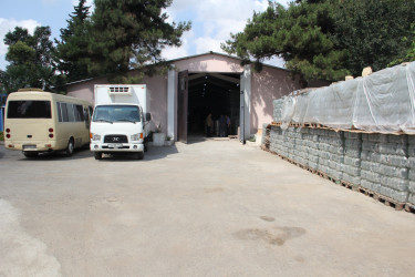 Cəlilabad Rayon İcra Hakimiyyətinin başçısı Rafiq Cəlilov rayonda fəaliyyət göstərən konserv zavodunda istehsal prosesi ilə tanış olub