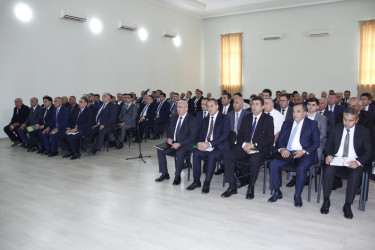 Cəlilabad rayonunda “Azərbaycan Respublikasında kənd təsərrüfatı, balıqçılıq və akvakultura məhsullarının istehsalı və emalı sahələrinin inkişafına dair 2026–2030-cu illər üçün Dövlət Proqramı”nın icrası ilə bağlı müşavirə keçirilib.