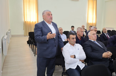 Cəlilabadda “Olduğu yer üzrə qeydiyyat, əcnəbi və vətəndaşlığı olmayan şəxslərin olma və yaşama qaydaları” mövzusunda maarifləndirici tədbir keçirilib