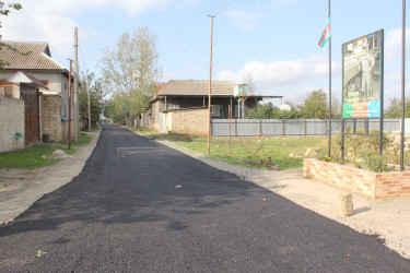 Cəlilabad şəhərində şəhid Camal Əliyev adına küçədə və şəhid Rəfail İşiyevin ailə üzvlərinin yaşadığı Kərim Kərimov adına küçədə asfaltlanma işləri aparılıb