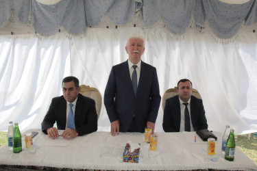 Rafiq Cəlilov növbəti səyyar qəbul-görüşünü Qasımbəyli kənd sakinləri ilə keçirmişdir