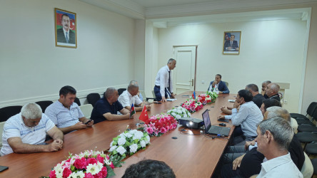 Bitki mühafizəsi vasitələrindən və aqrokimyəvi maddələrdən istifadənin təşviqi ilə əlaqədar maarifləndirici tədbir keçirilib