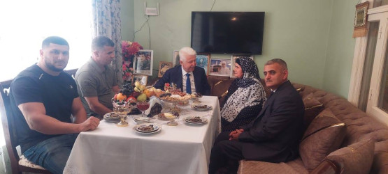 Birinci Qarabağ müharibəsinin itkin şəhidi Azər Məmmədovun ailəsi ziyarət olunub