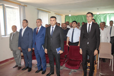 Cəlayir kəndində vətəndaşlarla səyyar qəbul keçirilib