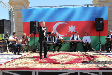 Ümummilli Lider Heydər Əliyevin anadan olmasının 103-cü ildönümünə həsr olunmuş konsert proqramı keçirilmişdir
