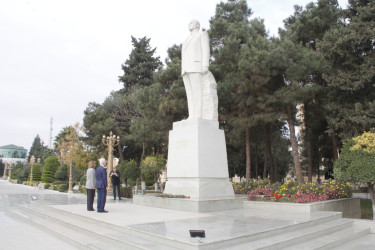 Ailə, Qadın və Uşaq Problemləri üzrə Dövlət Komitəsinin sədri Bahar Muradova Cəlilabad rayonunda vətəndaş qəbulu keçirib