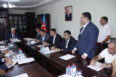 Cəlilabad rayonunda kənd təsərrüfatının inkişafına dair Dövlət Proqramının icrası ilə bağlı görülən işlər və qarşıda duran vəzifələr müzakirə olunub