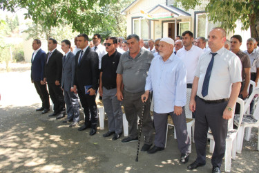 Qaraağac kəndində vətəndaşlarla səyyar qəbul keçirilib
