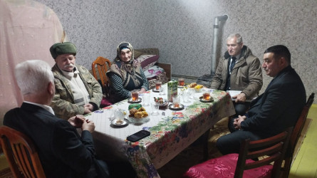 Cəlilabad Rayon İcra Hakimiyyətinin başçısı Rafiq Cəlilov öz doğum günündə nümunəvi addım ataraq şəhid ailəsinin və Vətən müharibəsi iştirakçısının evində olub
