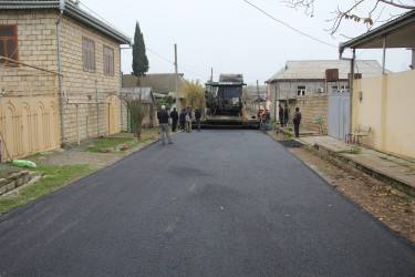 Cəlilabad şəhərinin N.Gəncəvi  küçəsində asfaltlanma işləri davam edir