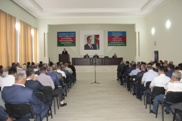 Cəlilabad, Biləsuvar və Neftçala rayonlarının  ərazisində dənli, texniki bitkilərin biçini ilə bağlı görülmüş işlər,  aparılan maarifləndirmə tədbirləri və qarşıda duran vəzifələr barədə  müşavirə keçirilmişdir