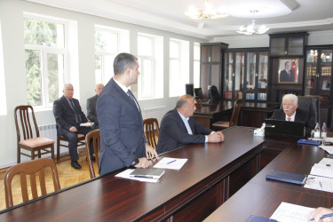 Cəlilabad Rayon İcra Hakimiyyətinin başçısı Rafiq Cəlilov vətəndaşları qəbul edib