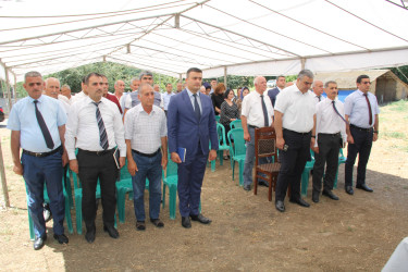 Rafiq Cəlilov Fərəcullalı kənd sakinlər ilə növbəti səyyar qəbul keçirib