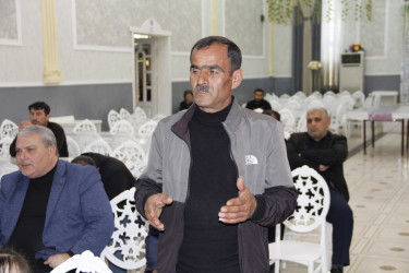 Cəlilabad Rayon İcra Hakimiyyətinin başçısı Rafiq Cəlilov Üçtəpə kənd sakinləri ilə növbəti səyyar qəbul keçirib