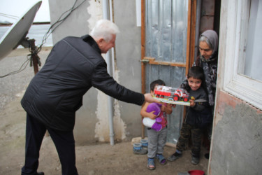 Rafiq Cəlilov şəhid Bilal Rzayevin ailəsinə baş çəkib