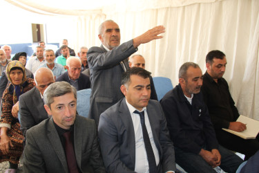 Rafiq Cəlilov növbəti səyyar qəbul-görüşünü Kövüzbulaq kənd sakinləri ilə keçirmişdir.