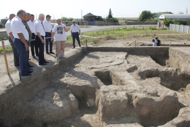 Rafiq Cəlilov “Paşatəpə” abidəsində aparılan arxeoloji qazıntı işləri ilə tanış olmuşdur