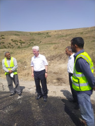 Cəlilabad Rayon İcra Hakimiyyətinin başçısı Rafiq Cəlilov Zəhmətabad–Soltankənd avtomobil yolunda aparılan əsaslı təmir işlərinin gedişi ilə yerində tanış olub