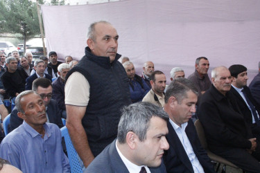Çəmənli kəndində vətəndaşlarla səyyar qəbul keçirilib