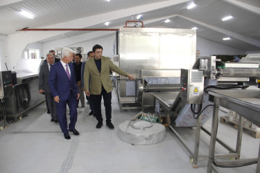 Cəlilabad Rayon İcra Hakimiyyətinin başçısı Rafiq Cəlilov rayonda fəaliyyət göstərən konserv zavodunda istehsal prosesi ilə tanış olub