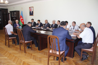 Cəlilabad Rayon İcra Hakimiyyətinin başçıs Rafiq Cəlilov vətəndaşları qəbul edib