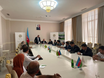 Yerli məhsulların satışına dəstək istiqamətində mövcud imkanlar, çətinliklər və perspektivlərə dair görüş keçirilib.