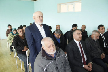 Rafiq Cəlilov Zopun kəndində vətəndaşlarla növbəti səyyar qəbul-görüş keçirib