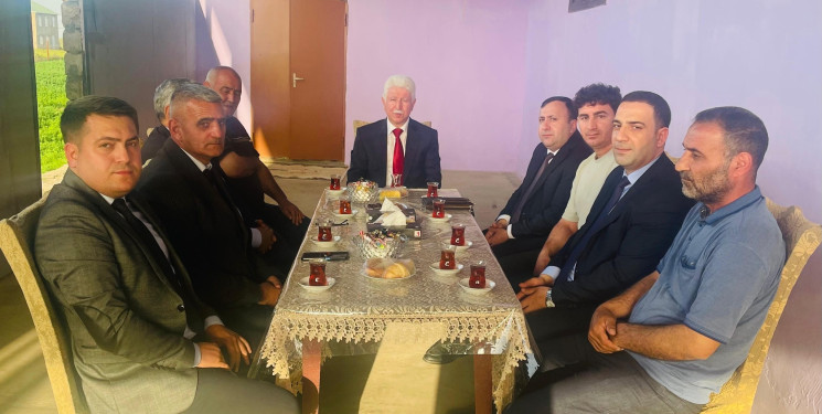 Aprel şəhidi Röyal Nəsirovun ailəsi ziyarət olunub