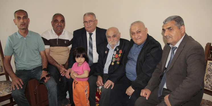 Böyük Vətən müharibəsi veteranı ziyarət edilib