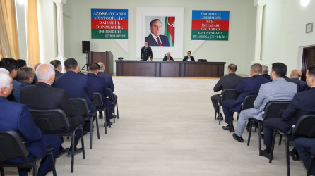 Cəlilabadda “Olduğu yer üzrə qeydiyyat, əcnəbi və vətəndaşlığı olmayan şəxslərin olma və yaşama qaydaları” mövzusunda maarifləndirici tədbir keçirilib