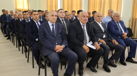 Cəlilabadda “Olduğu yer üzrə qeydiyyat, əcnəbi və vətəndaşlığı olmayan şəxslərin olma və yaşama qaydaları” mövzusunda maarifləndirici tədbir keçirilib