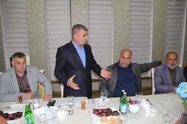 Cəlilabad Rayon İcra Hakimiyyətinin başçısı Rafiq Cəlilov bir qrup şəhid atası ilə görüşüb