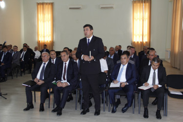 Cəlilabad rayonunda “Azərbaycan Respublikasında kənd təsərrüfatı, balıqçılıq və akvakultura məhsullarının istehsalı və emalı sahələrinin inkişafına dair 2026–2030-cu illər üçün Dövlət Proqramı”nın icrası ilə bağlı müşavirə keçirilib.