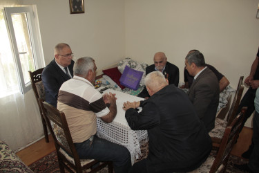 Böyük Vətən müharibəsi veteranı ziyarət edilib